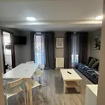 Paseo Casco Antiguo Apartment *