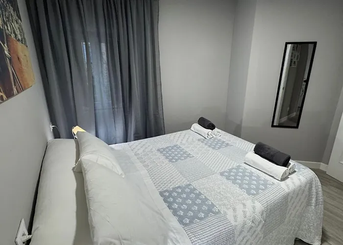 Paseo Casco Antiguo Apartment