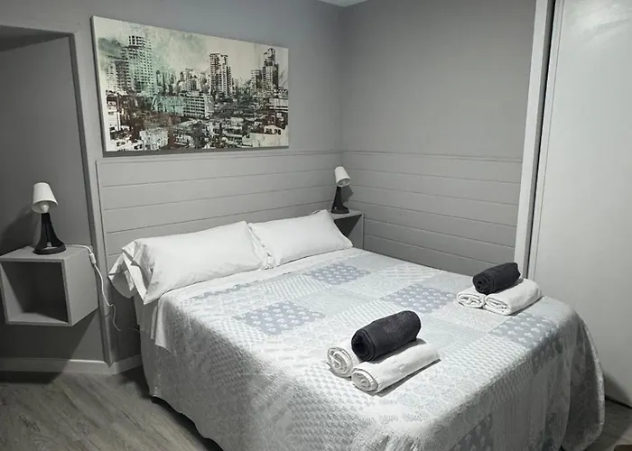 Paseo Casco Antiguo Apartment *