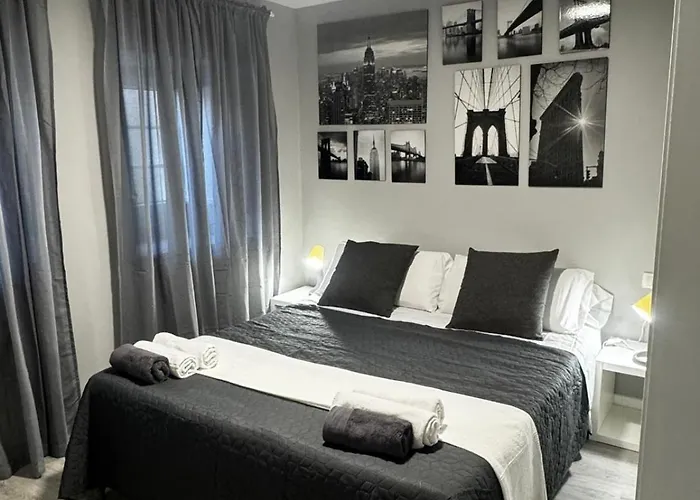 Paseo Casco Antiguo Apartment *